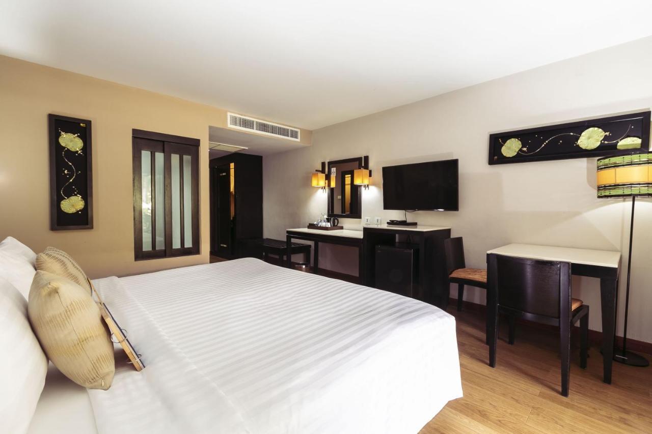 Deluxe Double or Twin Room Spa Bath