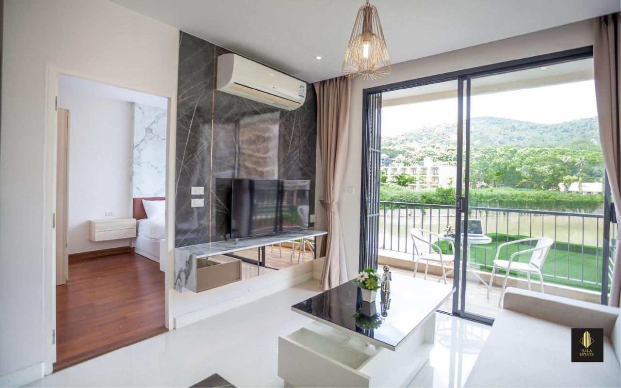 Apartment with Lake View