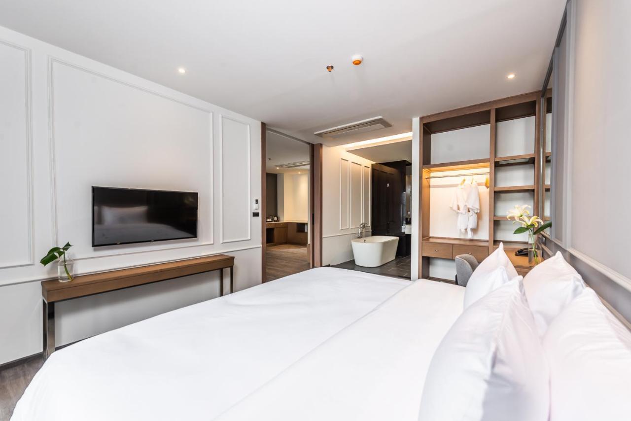 One-Bedroom Suite Pool View