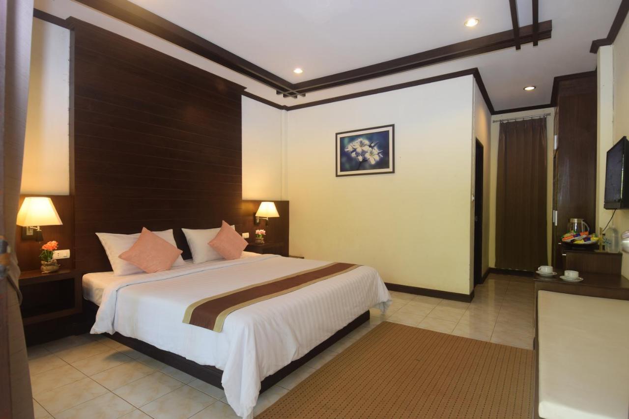Deluxe Double Room Garden View