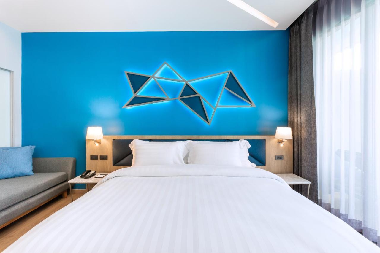 Deluxe Zimmer mit Poolblick