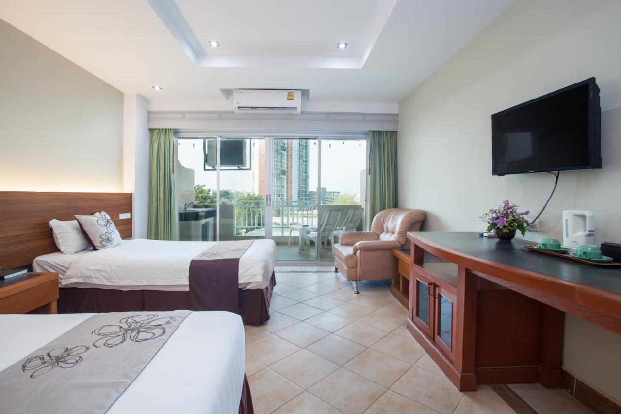 Deluxe Double or Twin Room