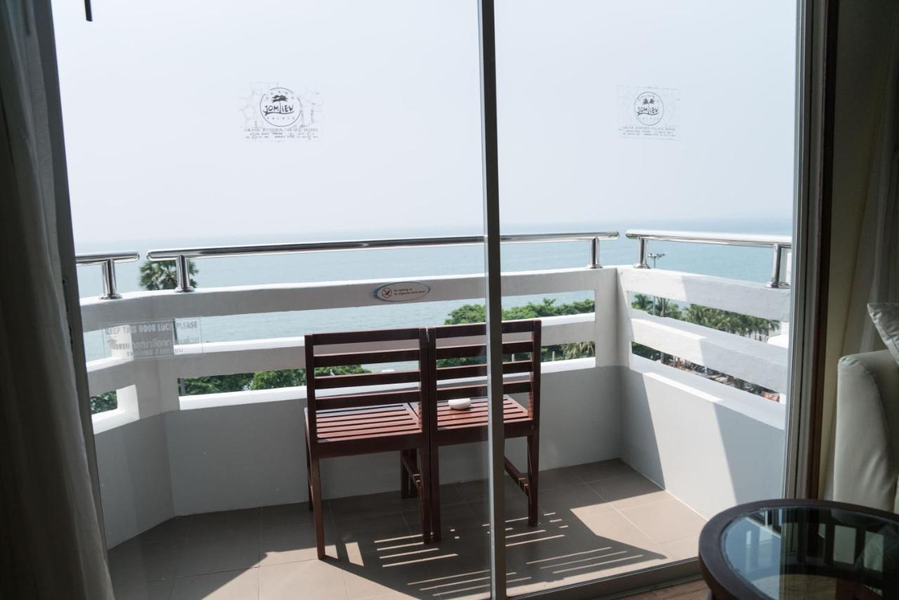 Deluxe Double or Twin Room Sea View