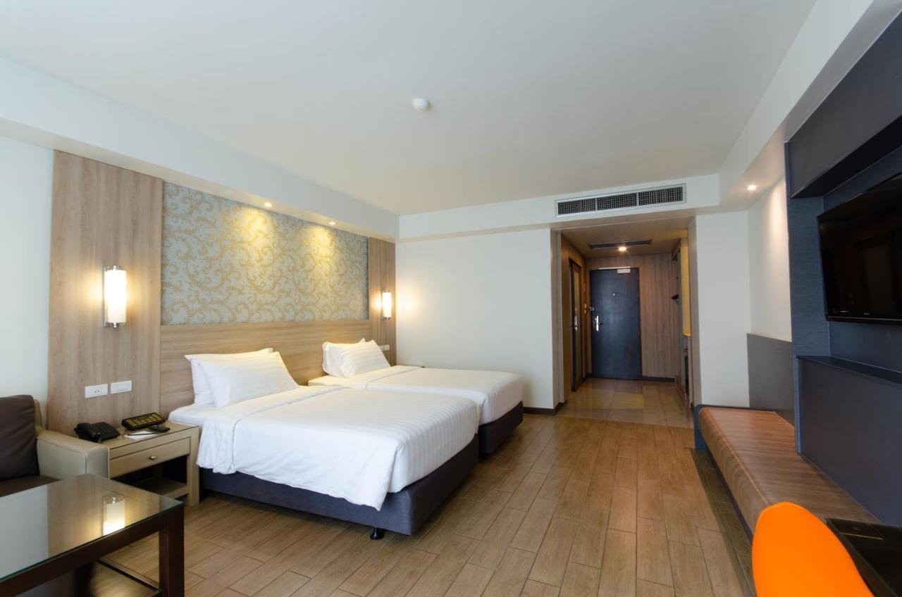 Twin Room,1302405517:JPEG