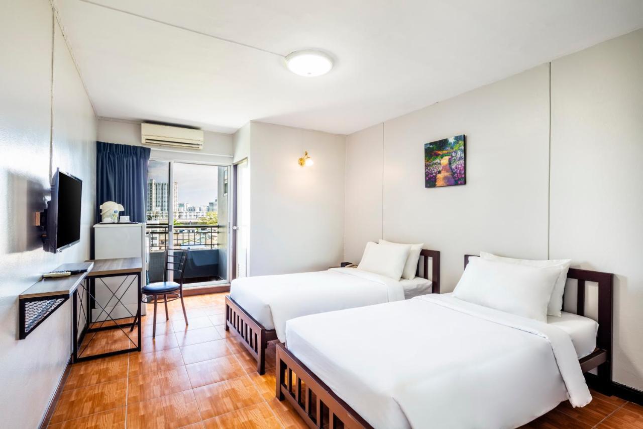 Standard Twin Room - No Parking