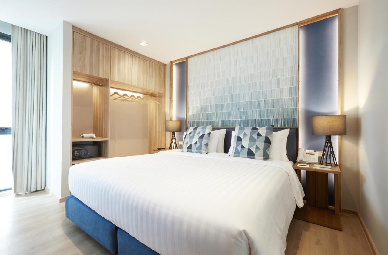 Deluxe Double Room with Balcony,1014648625:JPEG