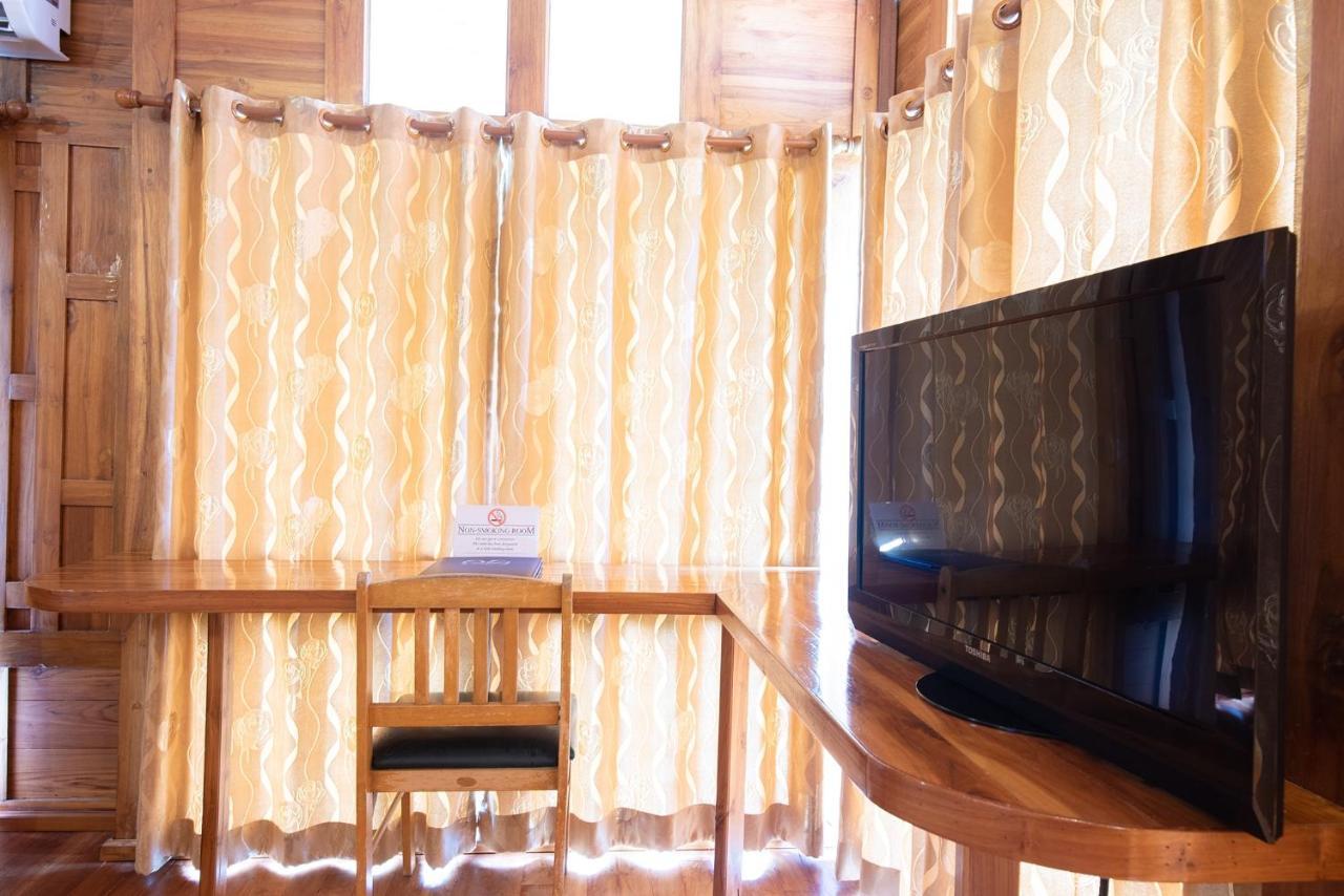 Deluxe Villa Sea View Transfer to Tonsai Pier