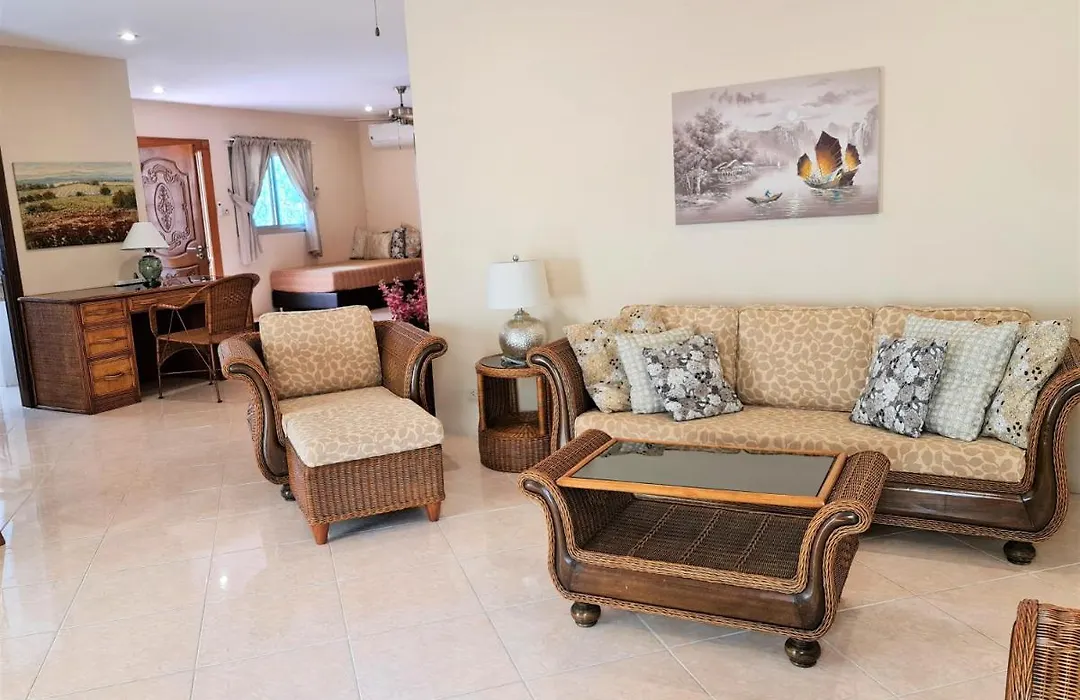 Butterfly Garden Boutique Residences by Frasier: Luxury Lifestyle Apartments-1