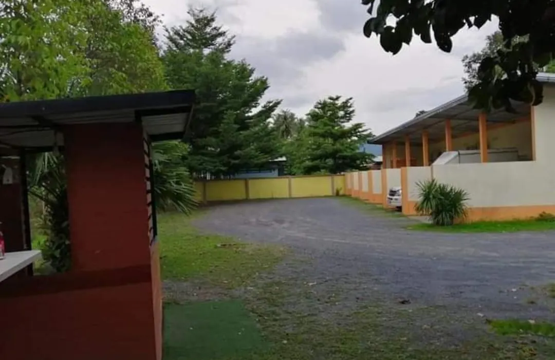 Baan Rim Nam Resort-1
