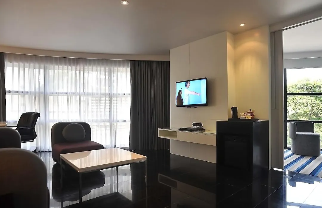 Best Western Plus @20 Sukhumvit-1