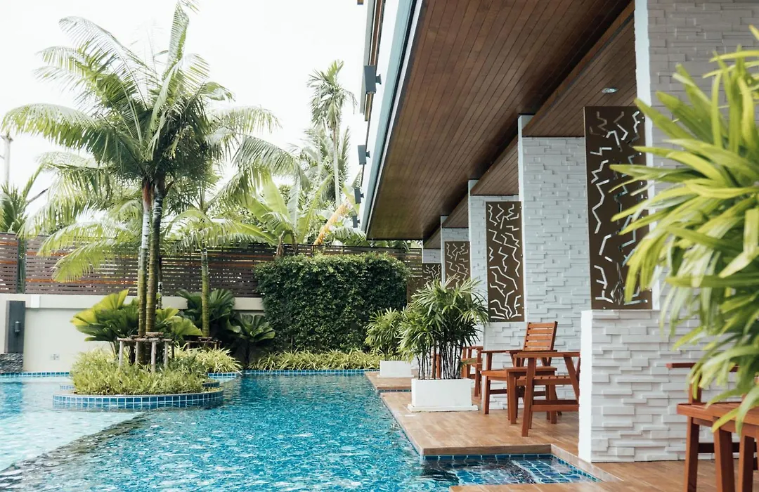 Aqua Resort Phuket - Near Beach And Chalong Pier-1