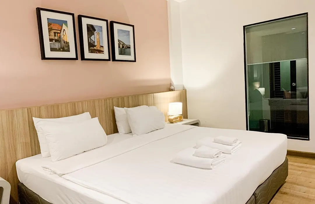 The River Hotel-1