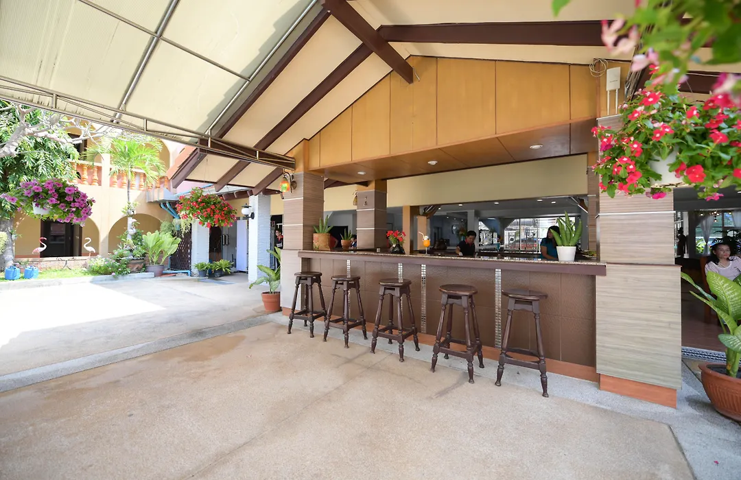 S Lodge Pattaya Formally Sabai Lodge-1