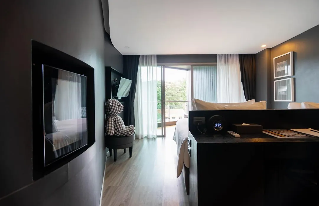 Foto Hotel Phuket Beachfront-1