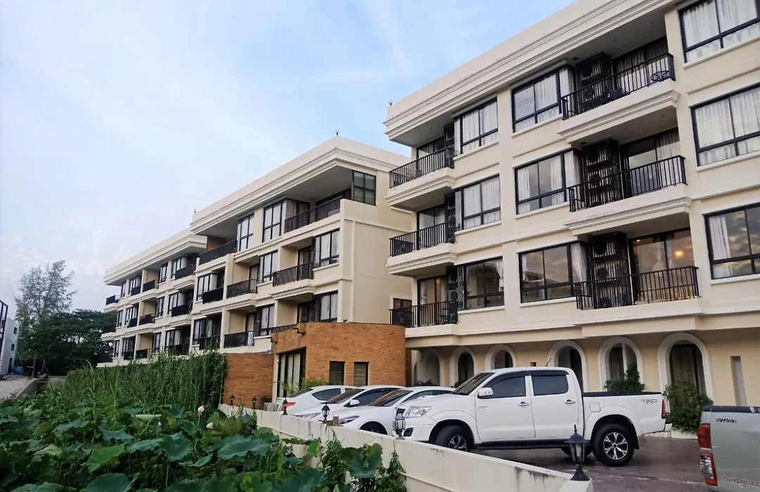The Lago Naiharn By Sala Estate-1