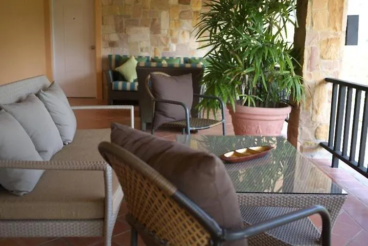 Granmonte Wine Cottage-1