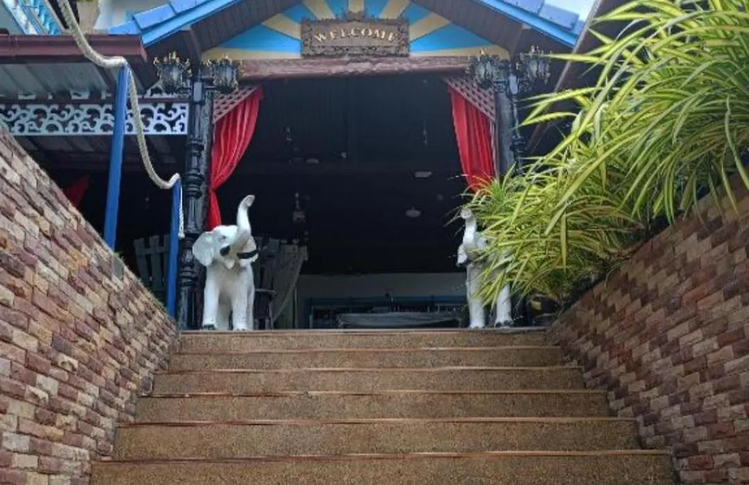 Patong Sunbeach Mansion-1
