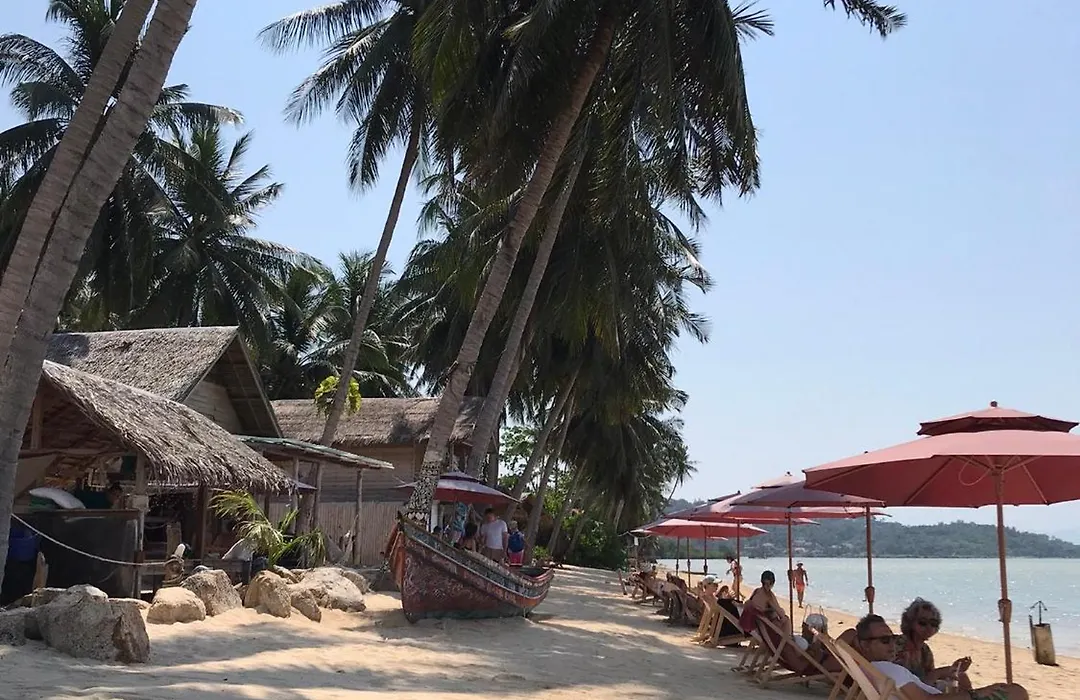 Castaway Beach Bungalows-1