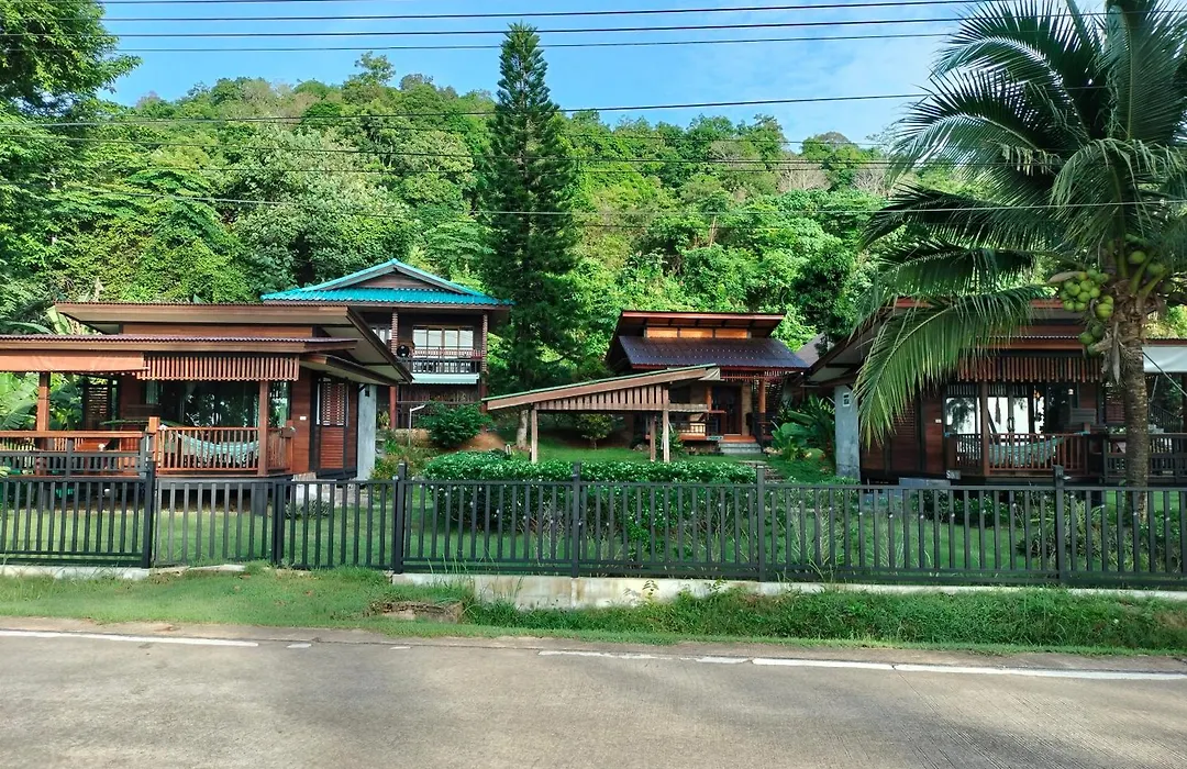 Suntisook Resort-1