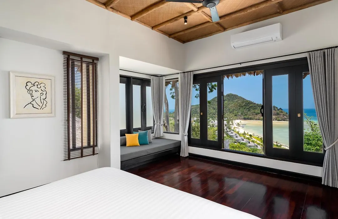 Saii Phi Phi Island Village - Complimentary Shared Speedboat Transfer For 5 Nights And Longer-1