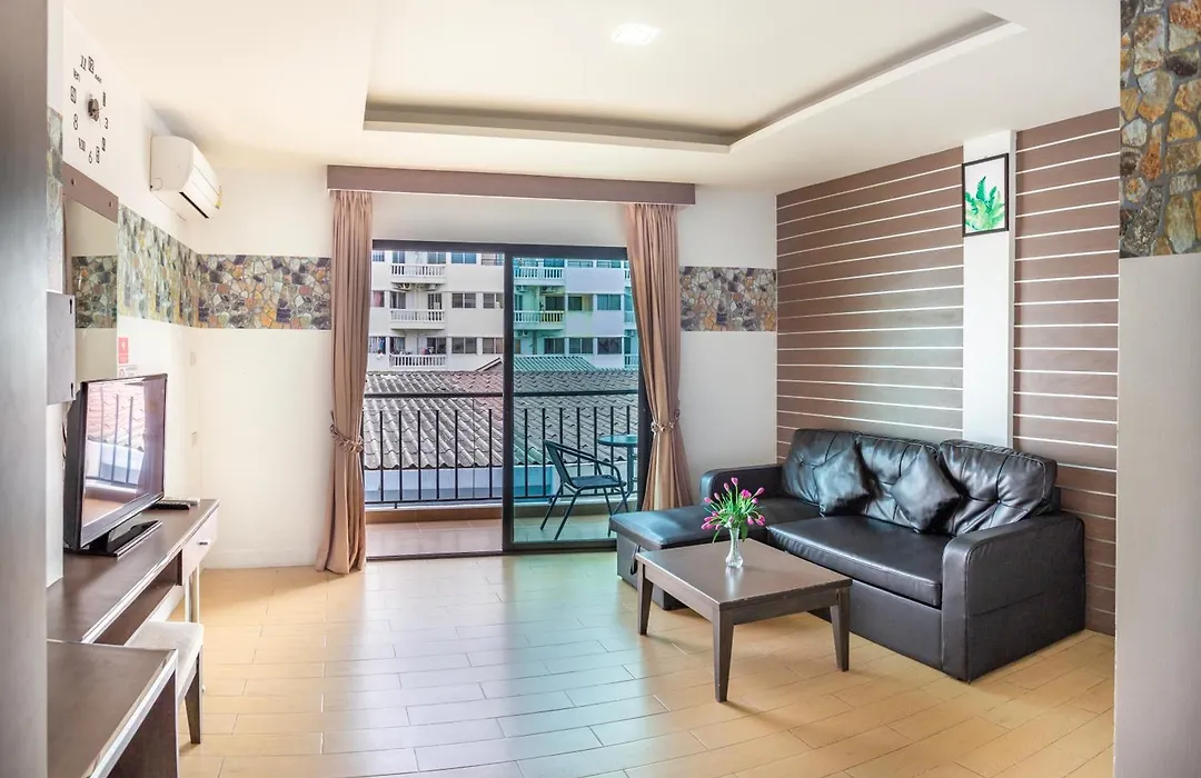 Scandia Beach Hotel - Soi 7 Best Location - 200M To Beach Next To Food Market-1