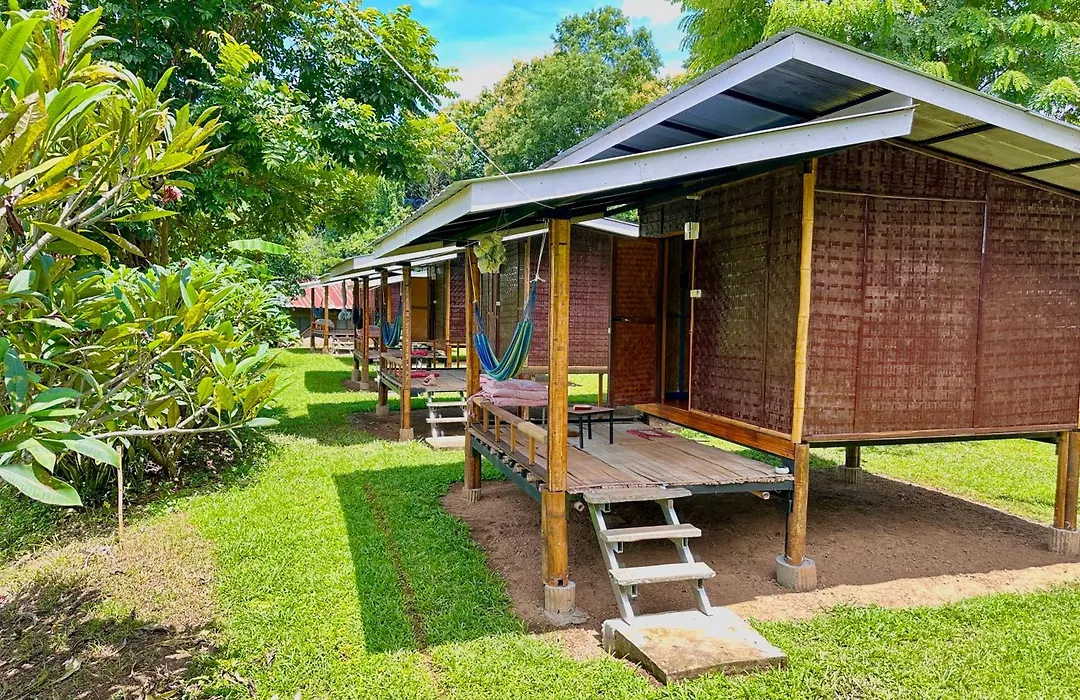 Twin Hut-1