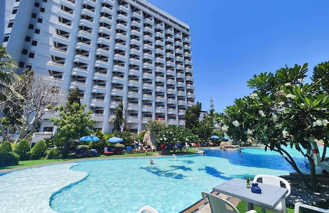 Grand Jomtien Palace Hotel-1
