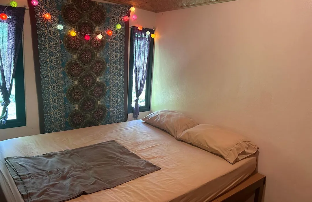 Hippy Hut Koh Chang-1
