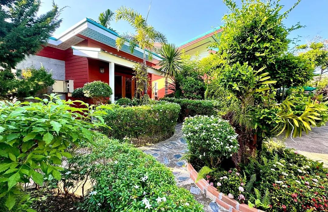 Thai Smile Bungalows-1