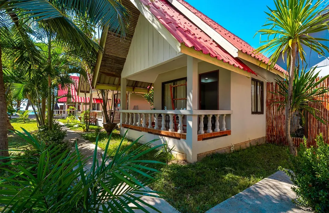 Lanta Beachfront Resort-1