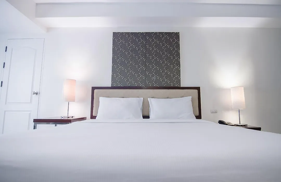 Romance Hotel Bangna-1