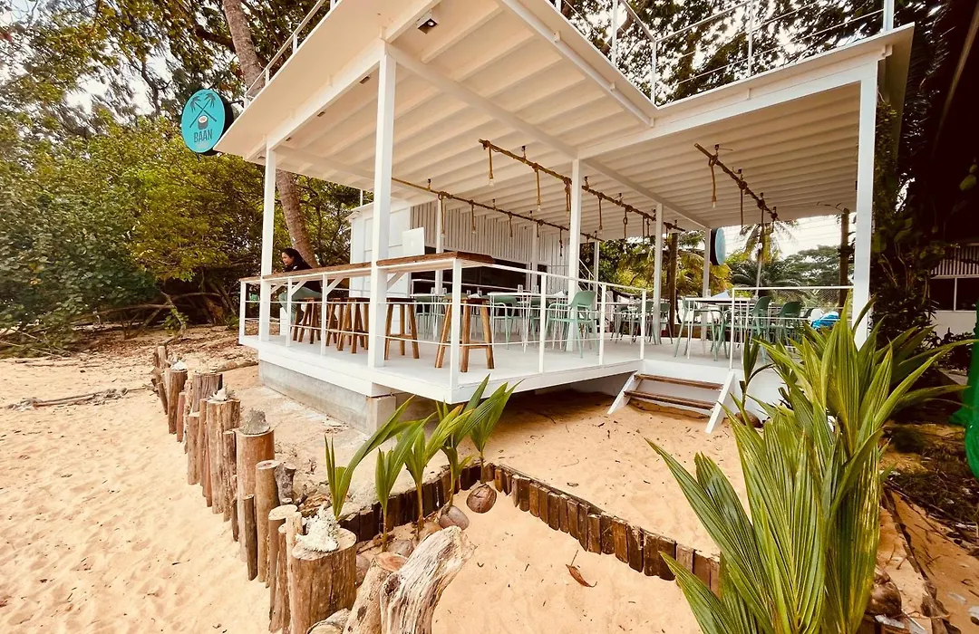Aqua Boutique Resort & Pool-1