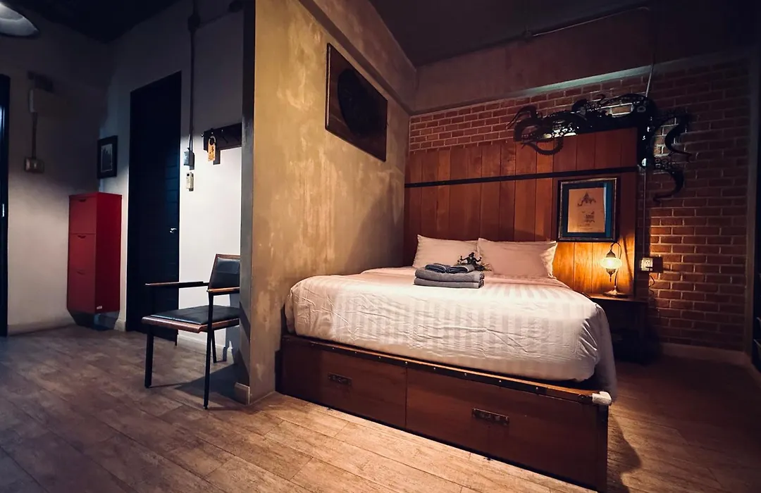 Rent V38 #420 Friendly Thailand-1
