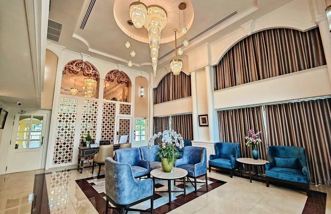 Siri Grand Bangkok Hotel-1