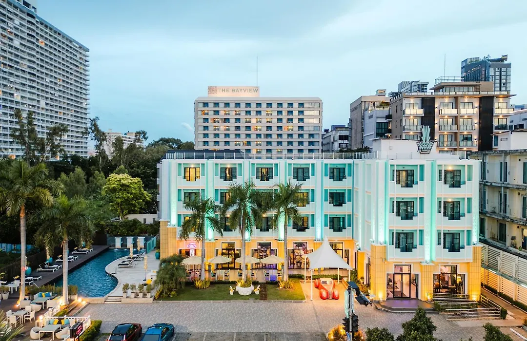Wave Hotel Pattaya-1