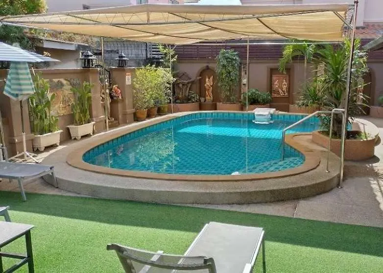 Mai Thai Guest House-1