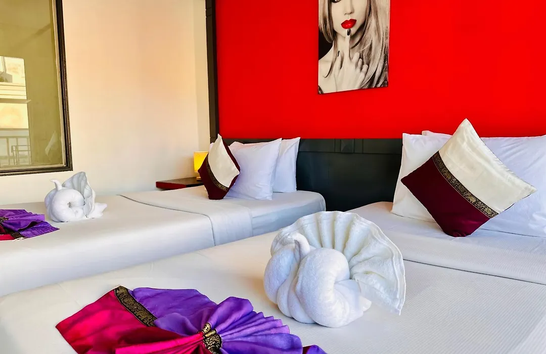 Hotel Baya Phuket - Rooftop Pool, Next To Food Market & Steps To Beach-1