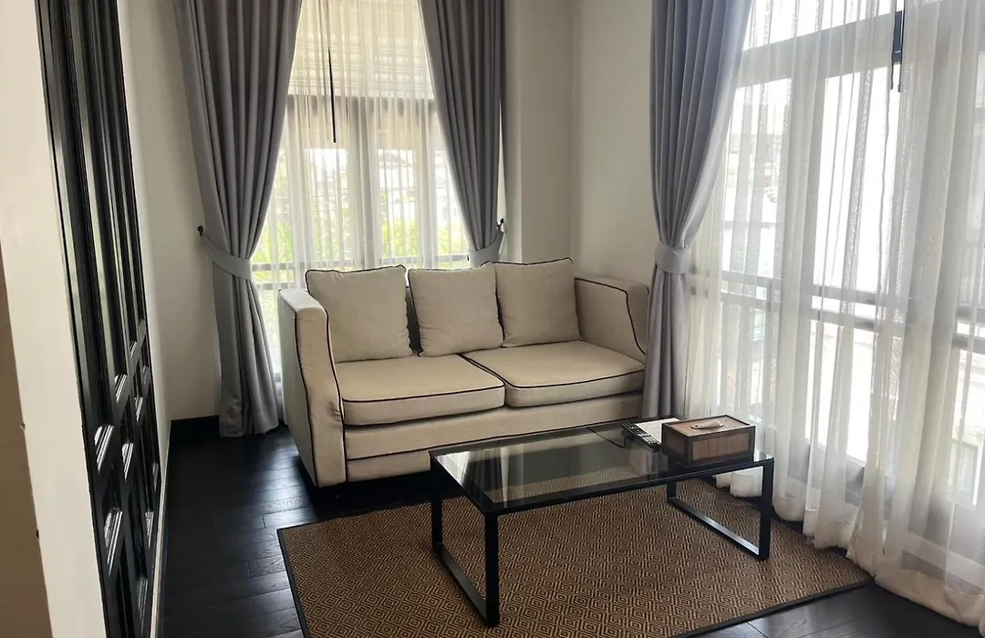 Cheeva Dee Hotel-1