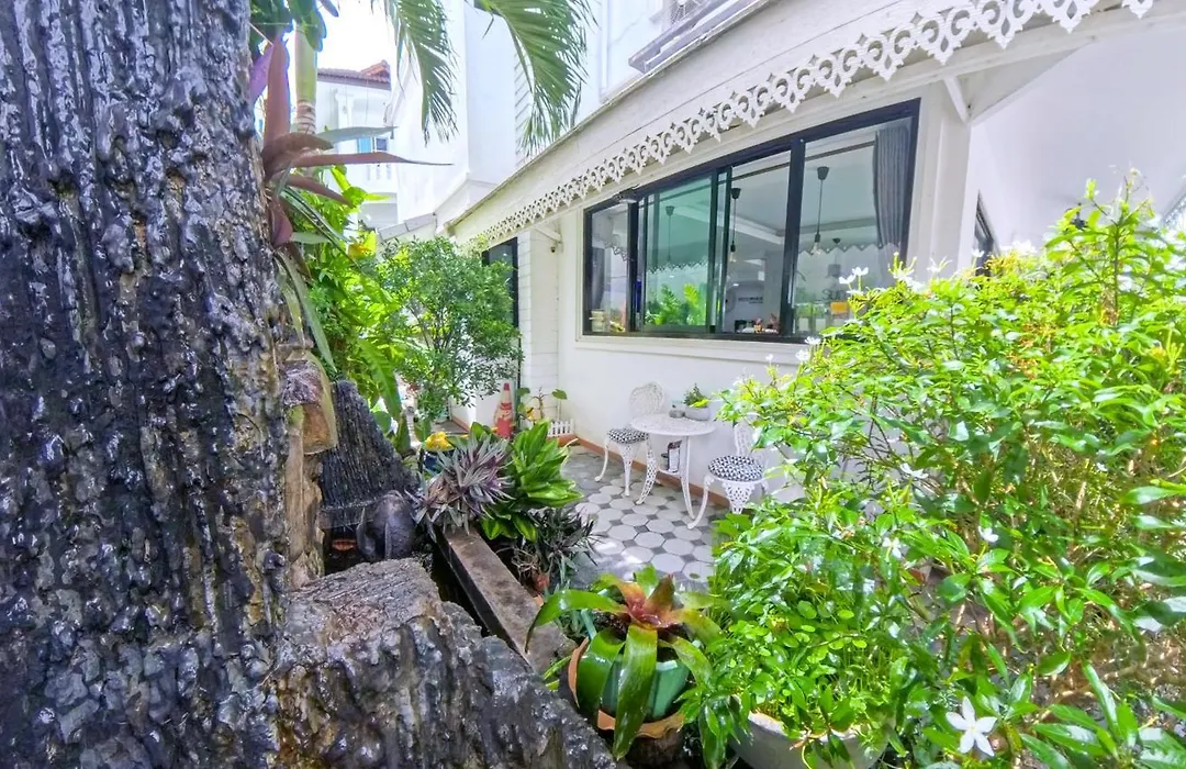 Gusto House-1
