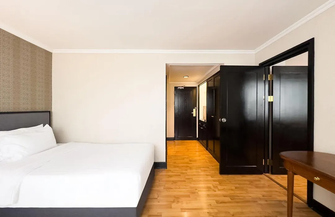 Rembrandt Residences Bangkok-1