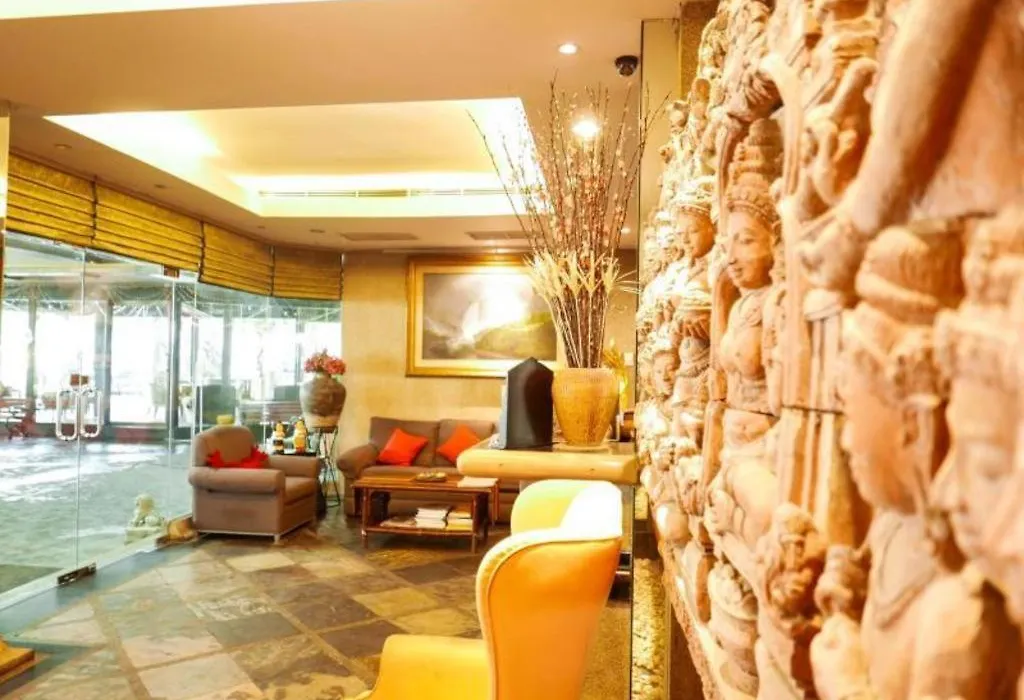Best Comfort Bangkok Hotel-1