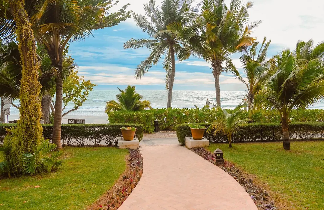 Le Vimarn Cottages & Spa-1