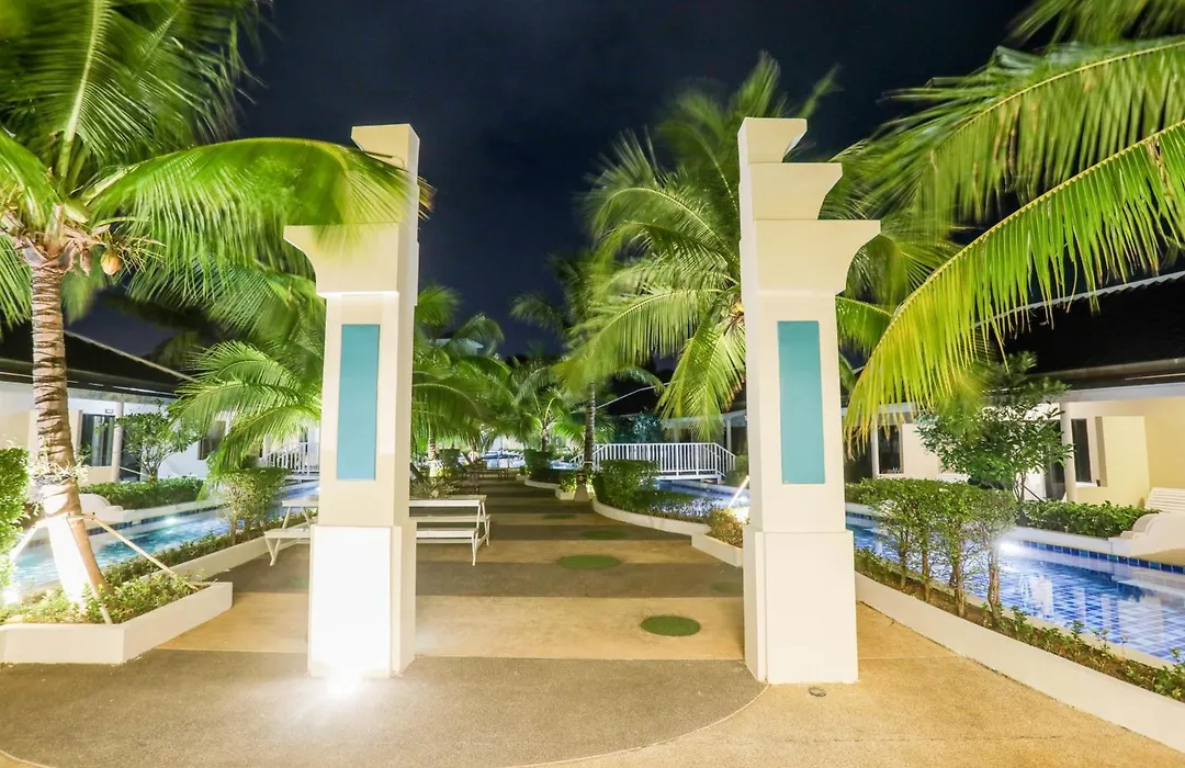 Tuana Hotels Brook Pool Access-1