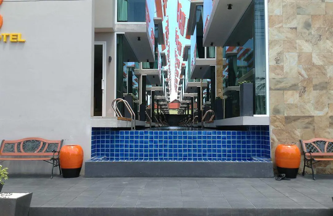 P10 Samui-1