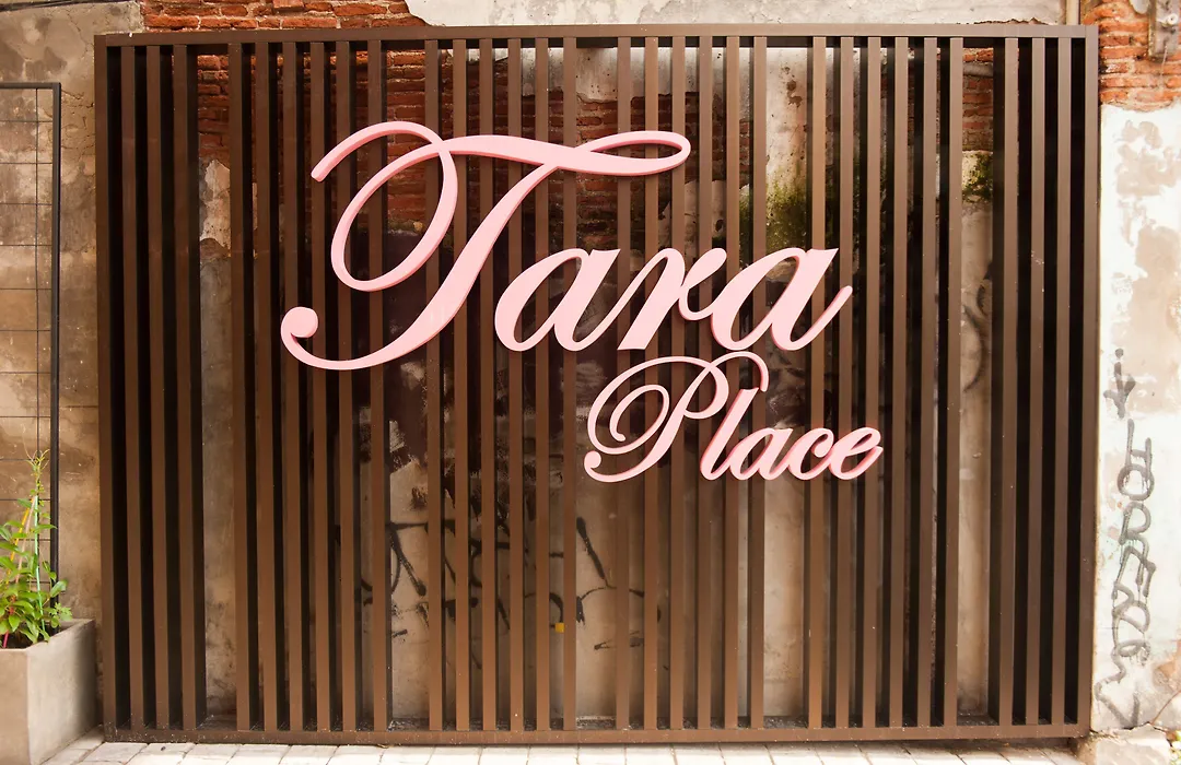 Tara Place Hotel Bangkok-1