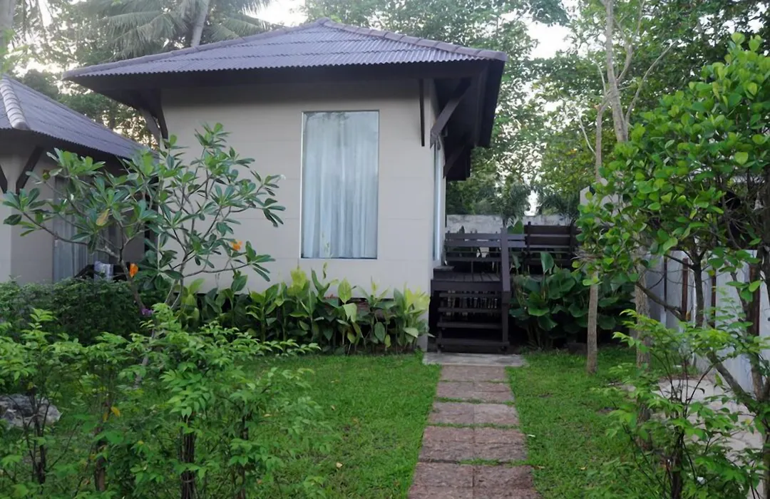 Clean Beach Resort-1