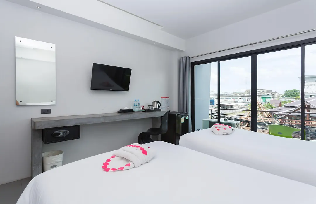 Riverside Hotel-1