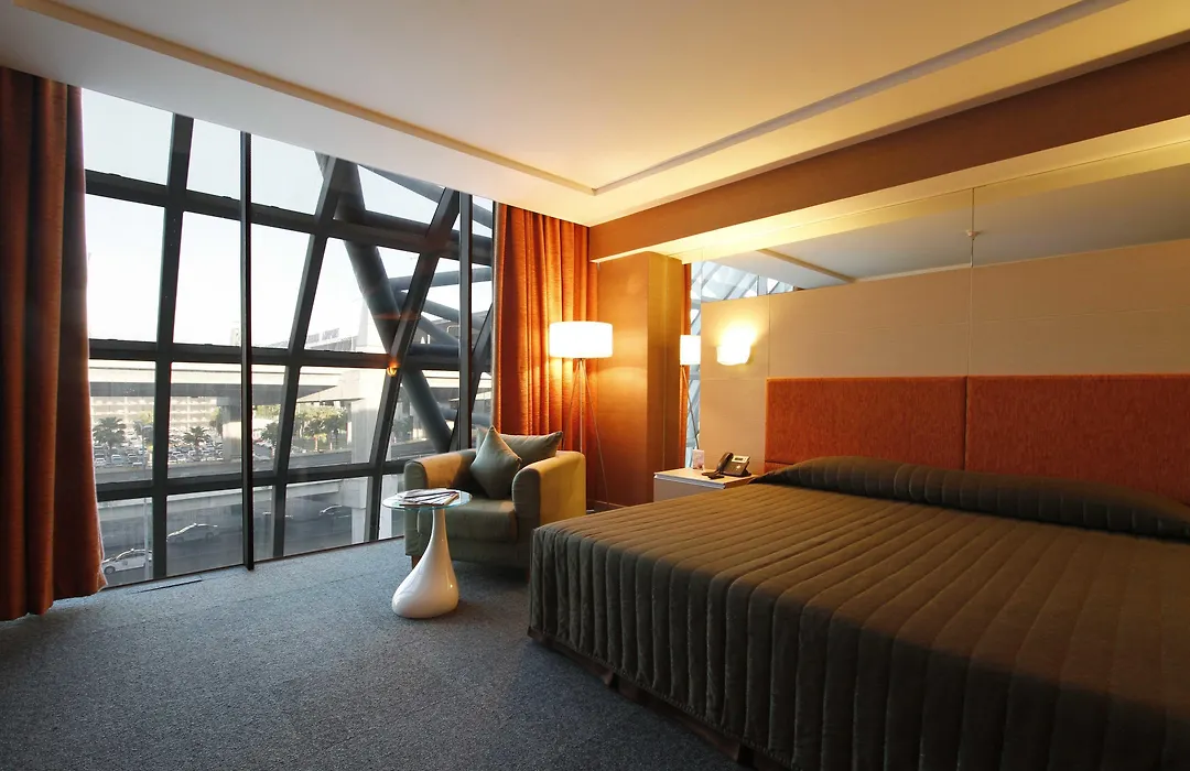 Miracle Transit Hotel-1