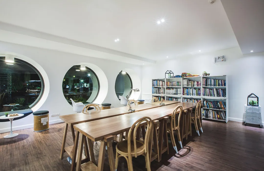Blu Monkey Hub And Hotel Phuket Town- Free All Day Coworking Space-1