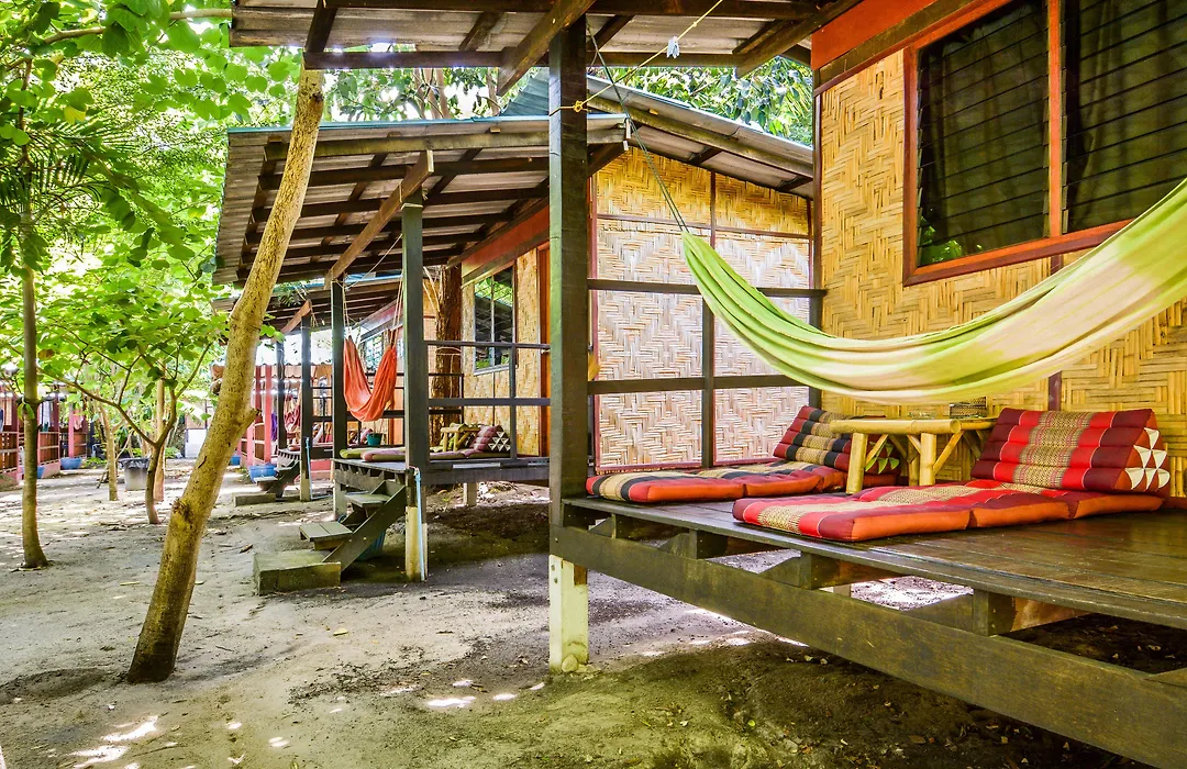 Family Song Koh Lipe-1